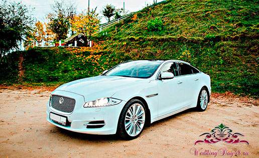 Jaguar XJ