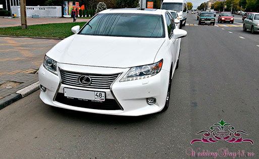 Lexus ES